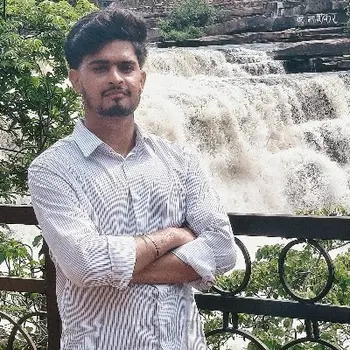 Abhay Singh Maths Home Tutor in Lucknow University  Lucknow with 4 Years Experience
